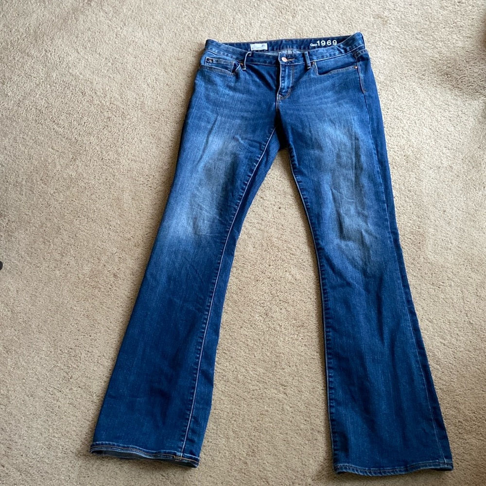Curvy Gap jeans size 30